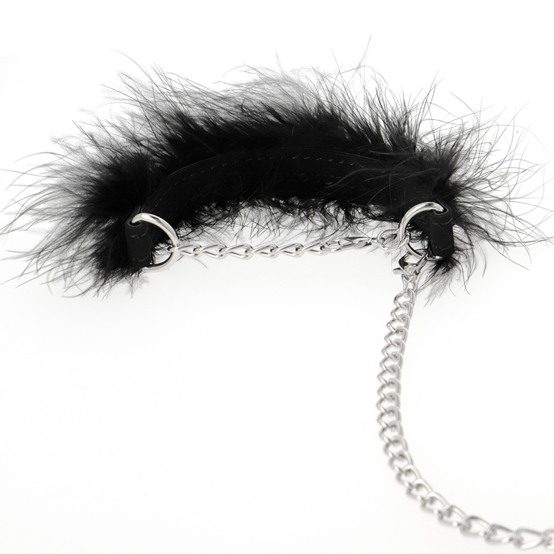 Close-up of the COQUETTE CHIC DESIRE Algemas Metal Premium Fetish, highlighting their elegant design and durable material.