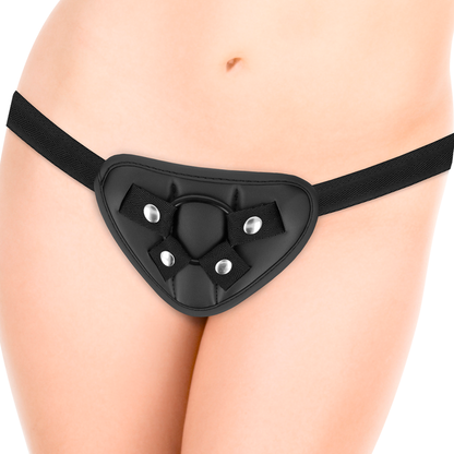 Close-up do CYBER SILICOCK Conjunto Strap-on Master Ben de Silicone com Controle Remoto.